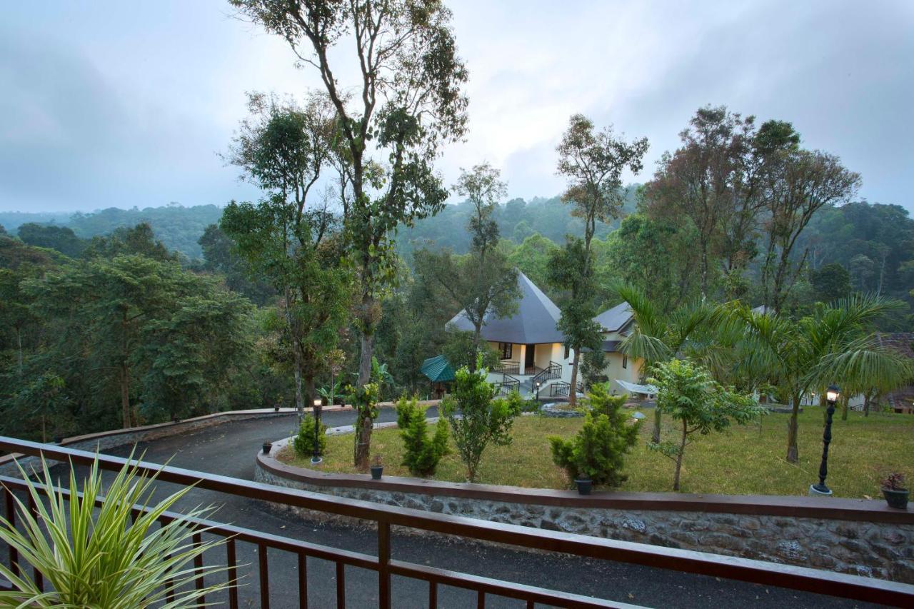 Spices Lap, Thekkady Hotel Buitenkant foto